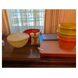 LARGE LOT OF TUPPERWARE CONTAINERS