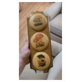 VINTAGE MUSHROOM WALL PLAQUE
