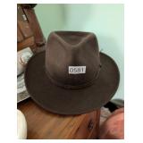 LEISURE FELT HAT