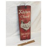 Kitchen Closed Sign with Chicken or Hen Motif, Mod