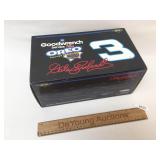 2001 Revell Oreo Goodwrench Chevrolet Monte Carlo