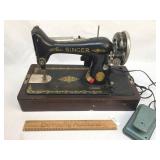Singer Sewing Machine, Portable, 1925