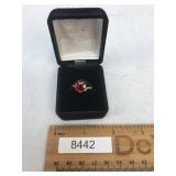 Ladies 10K Gold Ring w/ Gemstone