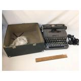 Typewriter by Underwood, Vintage