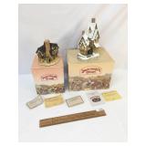 Lot of 2 David Winter Cottages Figures in Boxes