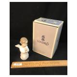 Lladro Figure or Figurine, Angel Praying 4530