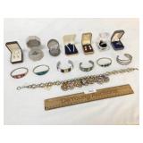 Lot of 14 Pieces of Jewelry