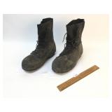 US Military Cold Weather Boots by Bata