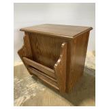 End table with magazine rack