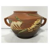 Roseville freesia urn w/ flower detail