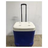 Igloo Ice Cube rolling cooler w/ pull out handle