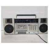 Soundesign boom box radio cassette player