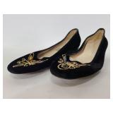 Size 6 Oomphies jeweled velvet shoes