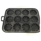 Cast iron mini bundt cake baking sheet