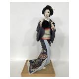 Vintage Geisha girl statue