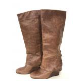 Size 6m Martin boots