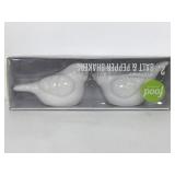 Food Network Stoneware bird salt & pepper shakers