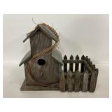 Rustic metal & wood birdhouse