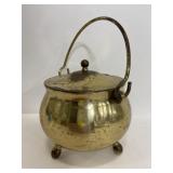 Small brass cauldron w/ lid & handle