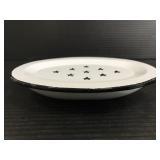 Metal enameled soap dish
