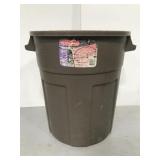 Rubbermaid 20gallon outdoor trash can