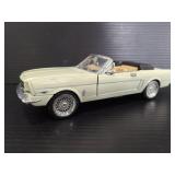 Cintage white mustang