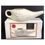 Neti Pot for cleaning nasal passages w/ box