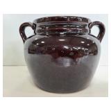 Pottery bean pot