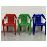 Set of 3 matching stackable plastic kid