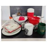 Collection of assorted kitchen items