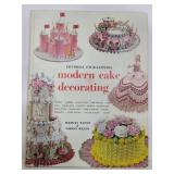 Pictorial Encyclopedia of Modern cake decorating