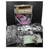 Revell Chrysler 300C Hemi SRT8 model car kit