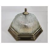 Ceiling light fixture