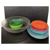 Lot of plastic & melamine plates & bowls