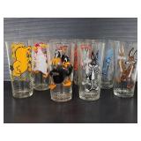 Eight 1973 Pepsi Looney Toons glasses