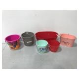Lot of 5 plastic buckets & 1 metal bucket