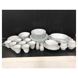 Noritake Marywood fine China service set for 7