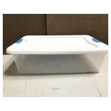 Sterilite container with lid