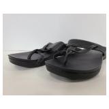 Size 7m Clarks sandals