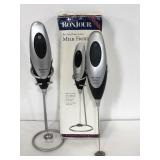 Bonjour Primo Latte milk frothers and stand