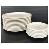 Pfaltzgraff set of 6 saucers and 11 dinner plates