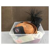 Tote of assorted home and decor pieces