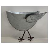 Metal chicken wall pocket garden planter