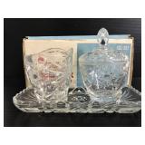 Early American Prescut sugar & creamer set