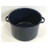 Vintage blue speckled enamel pot w/ handles