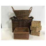 Lot of wicker baskets