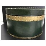 Round wood hat box