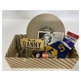 Lot of small vintage items