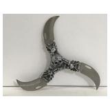 Three bladed skull throwing knife