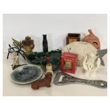 Lot of assorted decorative figures and trinkets
